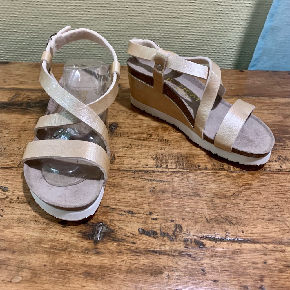 Ethel Genuins Excellent Condition Gold Shoes
